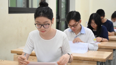 Em Hanói, 147 mil estudantes começam a se inscrever para o exame de admissão ao 10º ano.