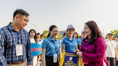 Åpningsseremoni for Quang Tri provinsielle skoleidrettskonkurranse