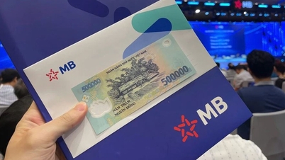 A közgyűlési szezon története: Egy nagybank a részvényesek túlnyomó többsége miatt „csökkenti” az ebédjuttatást.
