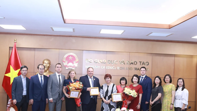 Dále posílit spolupráci v oblasti vzdělávání mezi Vietnamem a Ruskou federací.