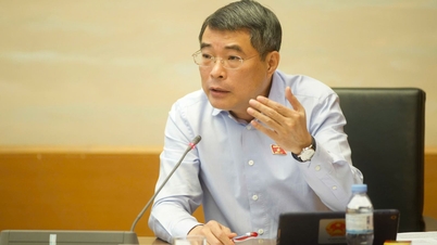 Le Minh Hung miniszterelnök: Több ezer elakadt projekt feloldása a gazdasági növekedés elősegítése érdekében.