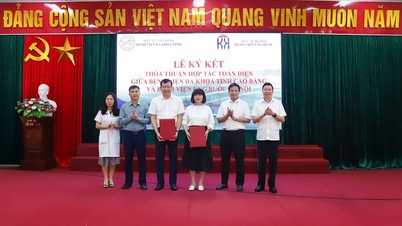 Signature d'un accord de coopération global entre l'hôpital général provincial de Cao Bang et l'hôpital d'oncologie de Hanoi.