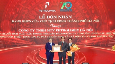 A Petrolimex Hanoi 70 éve tartja fenn az „energia mentőövet”.