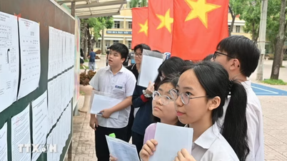 Calon harus mengambil perhatian perkara berikut semasa proses pendaftaran untuk peperiksaan kemasukan gred 10 di Hanoi.