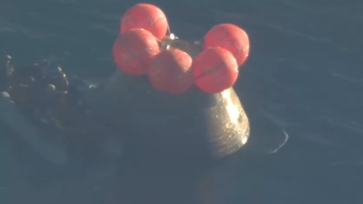 Video: The moment the Orion spacecraft successfully deployed its parachutes and landed in the sea.