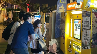 Rising travel costs: Many people are joining together to explore a range of destinations in Ho Chi Minh City.