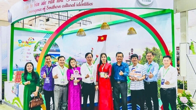 Ca Mau promotes tourism at VITM Hanoi, expanding its market.