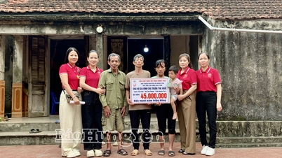 Donated 45 million VND to support families of women suffering from serious illnesses in Tan Hung commune.