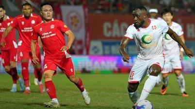 Coach Le Huynh Duc's team suffered another crushing defeat away from home.