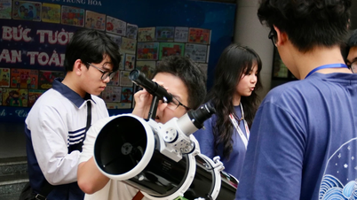 O serie de activități interesante legate de astronomie pentru studenții din Hanoi.