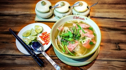 쌀국수(Pho)를 무형문화유산으로 인정받도록 하는 것을 목표로 합니다.