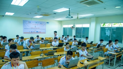Nearly 1,000 contestants participated in the 7th Central and Western Highlands Informatics Olympiad.