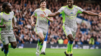Man City krossade Chelsea och återupplivade titelkampen.