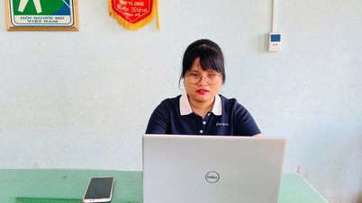 Blind people master technology.