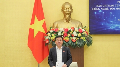 Le vice-président de l'Assemblée nationale, Nguyen Hong Dien, a présidé la réunion du Comité directeur de l'Assemblée nationale sur le développement des sciences, des technologies, de l'innovation et de la transformation numérique du pays.
