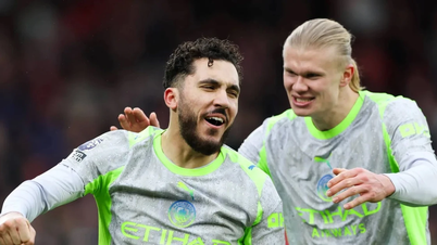 Man City thrashed Chelsea, rekindling their Premier League title dreams.