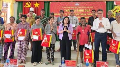 A Vietnami Hazai Front Központi Bizottságának küldöttsége ellátogatott és újévi jókívánságait fejezte ki Chol Chnam Thmay-nak Can Tho-ban.