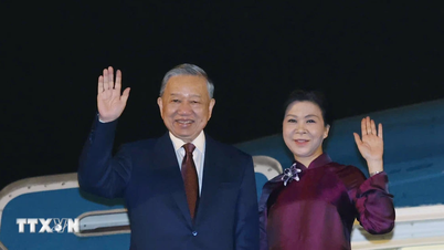 Tổng Bí thư, Chủ tịch nước và Phu nhân lên đường thăm cấp Nhà nước đến Trung Quốc