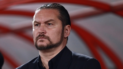 Coach Popov was banned from coaching for 4 matches and fined 20 million VND.