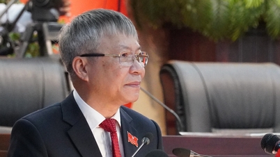 Mr. Nguyen Duc Dung was re-elected as Chairman of the Da Nang City People's Council.