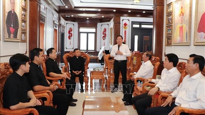 ថ្នាក់ដឹកនាំខេត្ត Can Tho អញ្ជើញទៅសួរសុខទុក្ខ និងជូនពរបុណ្យ Easter សម្រាប់ឆ្នាំ ២០២៦។