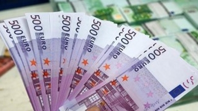 Euróárfolyam április 14-én: Erős fellendülés minden területen, több mint 200 donggal emelkedett a bankokban.