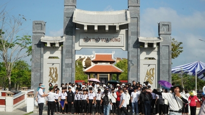 Op de herdenkingsdag van de Hung-koningen vestigde Can Tho een Vietnamees record voor het maken van kleefrijst met kokosmelk.