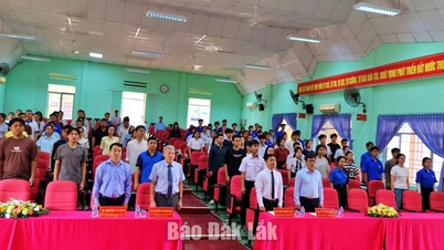 សង្កាត់ Buon Ma Thuot បើកវគ្គបណ្តុះបណ្តាលស្តីពីការយល់ដឹងរបស់បក្ស។