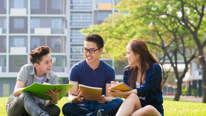 New Zealand universities tighten their finances.