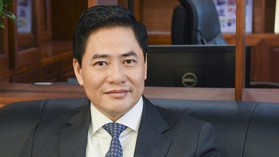Mr. Bui Huu Toan has been appointed Director of the Banking Academy.