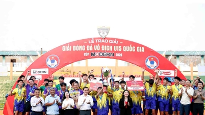 Viettel e Hanoi conquistam o campeonato nacional sub-15.