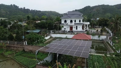 Rozvoj solárních elektráren na střechách v horských oblastech.