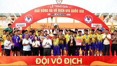 Turneul național U.15 are un nou campion, demonstrând în premieră măiestria echipei U.15 a orașului Hanoi.