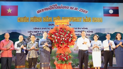 Thắm tình hữu nghị Việt - Lào