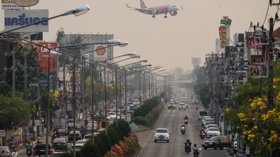 Chiang Mai (Thaiföld) turisztikai ágazata „kettős csapással” néz szembe.