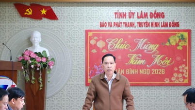 Projet de construction du siège du journal et de la radio-télévision de la province de Lam Dong : priorité à l'accélération des travaux