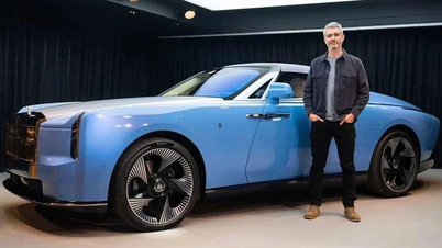 Lansarea modelului decapotabil Rolls-Royce Nightingale, cu un preț de peste 250 de miliarde de VND, în ediție limitată la 100 de unități.