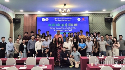Melancarkan Kelab Bahasa Inggeris untuk Pemandu Pelancong di Khanh Hoa