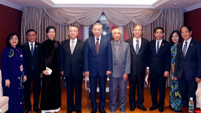 [Ảnh] Tổng Bí thư, Chủ tịch nước và Phu nhân gặp mặt nhân sĩ hữu nghị Việt Nam-Trung Quốc