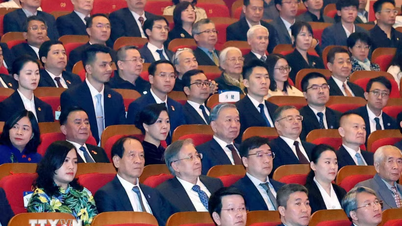 El secretario general y presidente To Lam asiste al Programa de Arte de Amistad Vietnam-China.