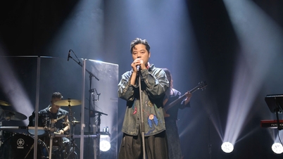 Soutěžící soutěže The Voice, Duong Tran Nghia, učinil překvapivé rozhodnutí.