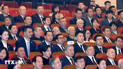 Secretarul general și președintele au participat la Programul artistic de prietenie Vietnam-China.