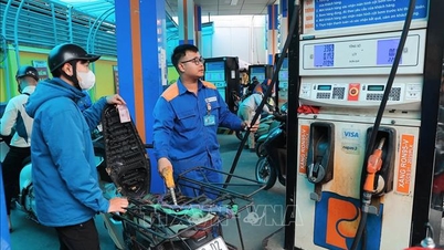 The Ministry of Industry and Trade announced a reduction in fuel taxes effective from 0:00 on April 16th.