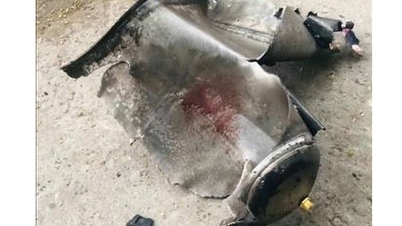 고철 재활용 시설에서 가스통이 예기치 않게 폭발하여 한 명이 부상을 입었습니다.