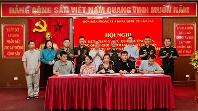 People of ethnic groups in border areas actively participate in border protection.