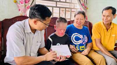 Gia Lai: Dona 28,5 millones de VND para apoyar a estudiantes con ictiosis.