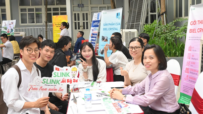 Företag rullar ut röda mattan för EPU-studenter och erbjuder attraktiva jobbmöjligheter med höga löner.