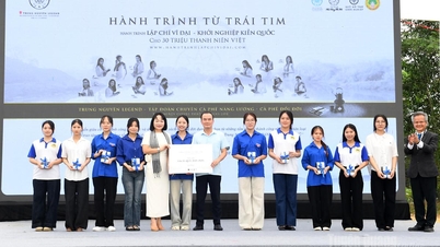 "마음에서 우러나오는 여정"은 탄트라오 대학교 학생들에게 독서 문화를 전파합니다.