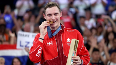 Legenda badmintona Viktor Axelsen niespodziewanie przechodzi na emeryturę.
