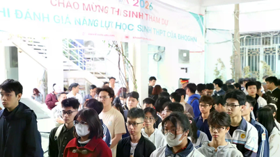 Universiti Kebangsaan Vietnam, Hanoi mengumumkan keputusan 3 pusingan Ujian Aptitud, dengan penjaring terbanyak mencapai 129 mata.